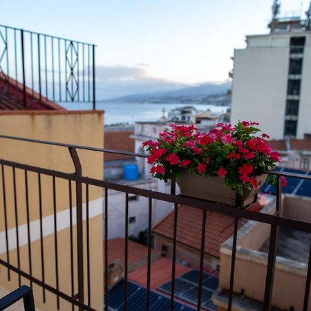 Operaprimasuite Messina Kültér fotó